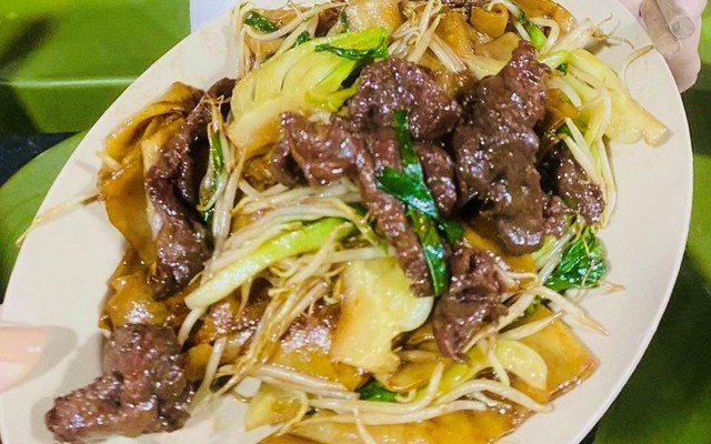 Anh Vinh - Phở Xào Hồng Kông - 22 Gầm Cầu