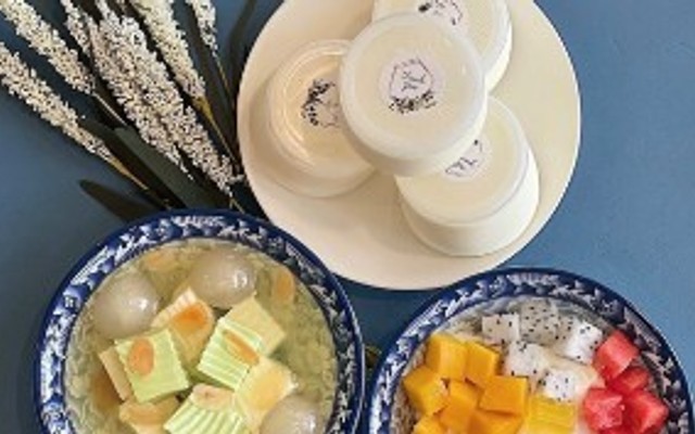 Chè Khúc Bạch Mũm Mĩm - Phố Hoàng Ngân