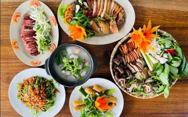 Ẩm Thực Bên Sông S:1 - Đỗ Xuân Hợp