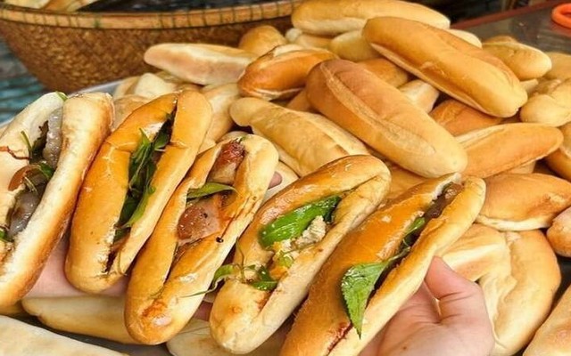 Bánh Mỳ 165 - Thái Bình