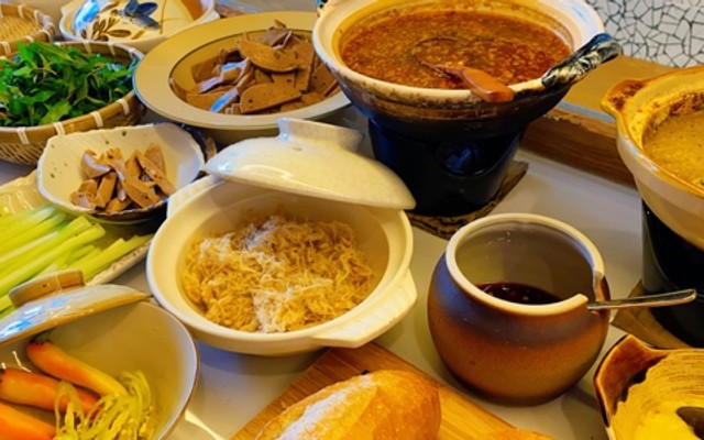 Bánh Mì Maika - Hội An 1982