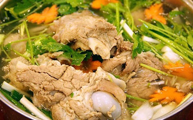 Quán Ốc Bà 8 - Trần Hưng Đạo