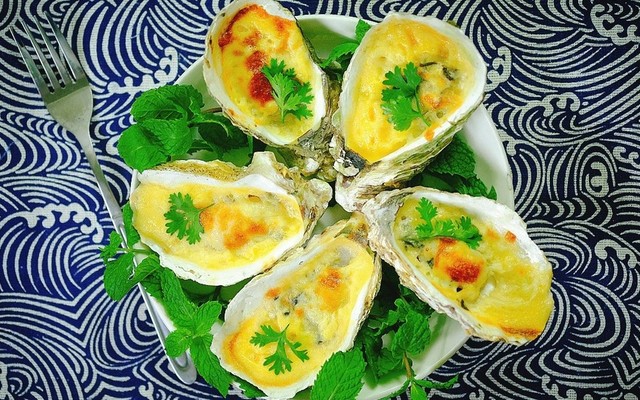 Xịn Food & Drink - Tạ Quang Bửu