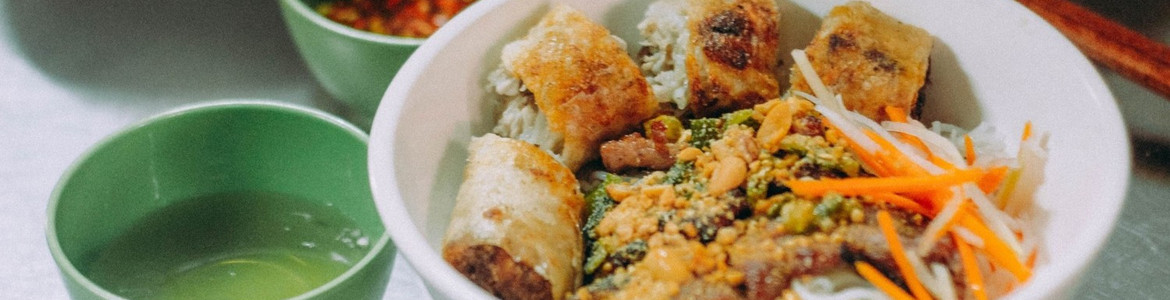Bún Thịt Nướng Cô Hoa
