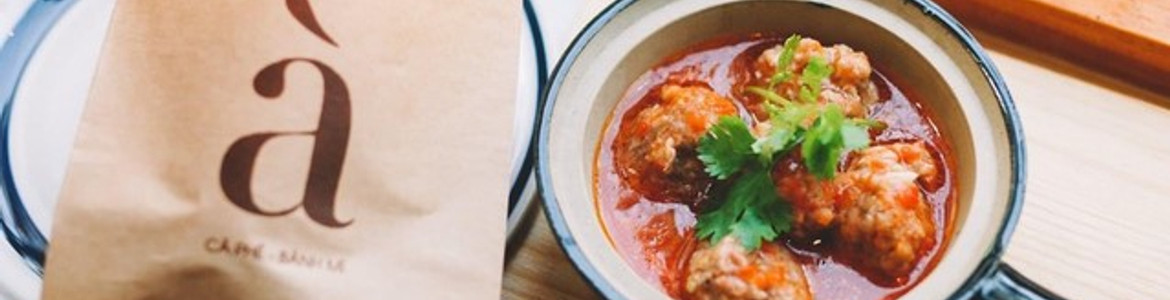 À - Cà Phê Bánh Mì