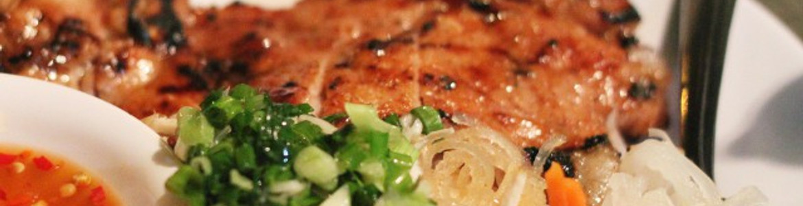 Cơm Sườn Thiện