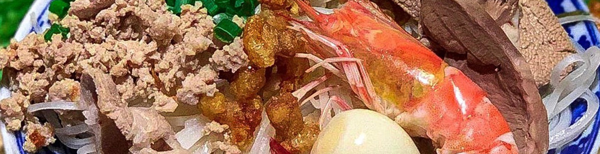 Hủ Tiếu Nồi Đất