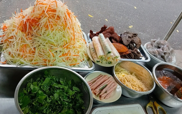 Nộm Bò Khô Bách Khoa - 110 K6A Bách Khoa