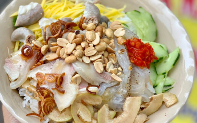 Bún Sứa Mắm Ruốc Mẫn É