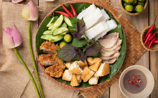 Ngọc Linh - Bún Đậu Mắm Tôm - Trần Tử Bình 