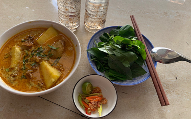 Bếp Ngon Dì 7 - Bò Kho & Cà Ri Bánh Mì - 3/1G Đường 38