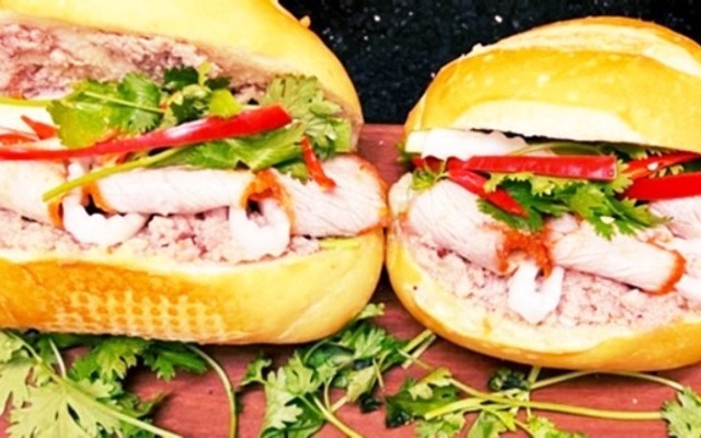 Bánh Mì Cóc Cóc - Pate Xá Xíu & Pate Chả Gà | Đặt Món & Giao ship tận ...