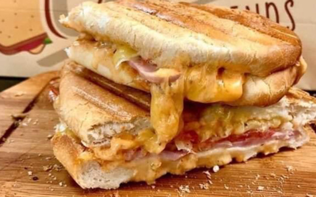 Chilloandfriendsss - Sandwiches - Tây Hồ