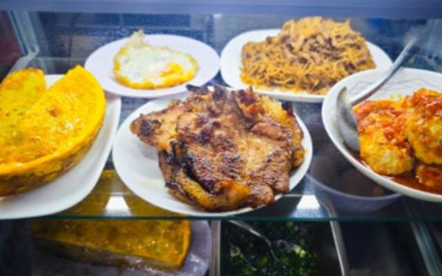 Cơm A Nàm - Đổi Món Liên Tục