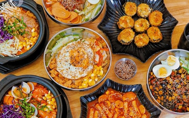 Mì Cay Full House - 701 Trần Cao Vân