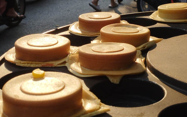 Bánh Nướng UFO Huyền - Phô Mai Kéo Sợi - Xóm Chiếu