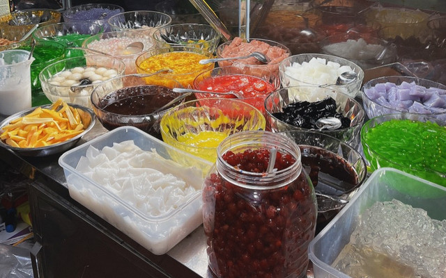 Chè Nguyệt - Chè & Trà Bí Đao Hạt Chia - 333 Nguyễn Trãi