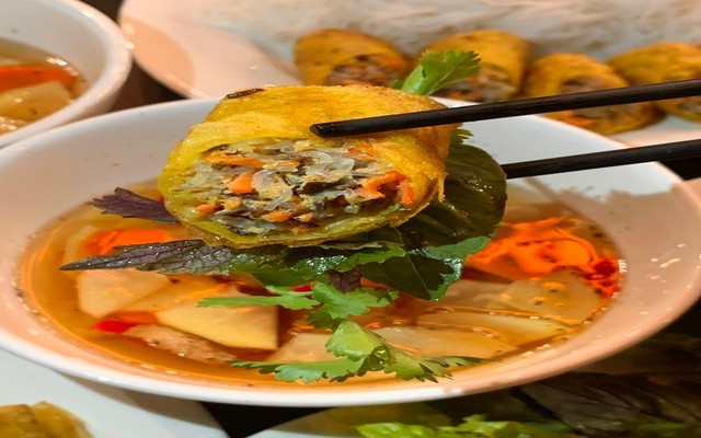 Bún Chả Hà Nội 1989 - Phạm Hùng