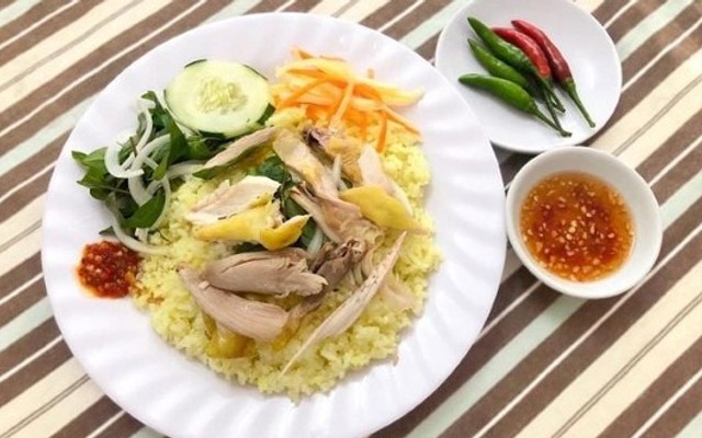 Cơm Gà Tam Kỳ - 123 Nguyễn Huy Tưởng