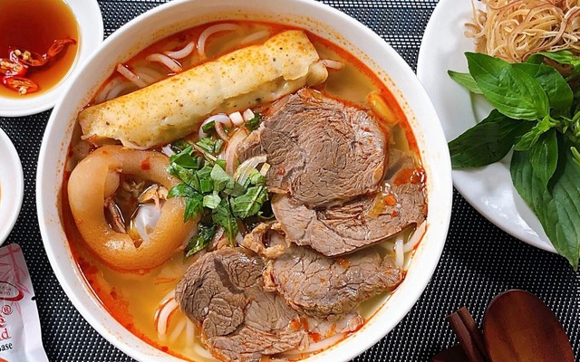 Bún Bò Huế 102 - Mạc Cửu