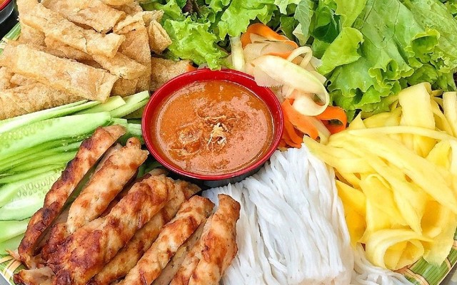 Nem Nướng Ninh Hoà - Mr. Nem