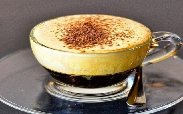 1994 Coffee - Cà Phê Trứng & Cà Phê Muối - Nguyễn Du