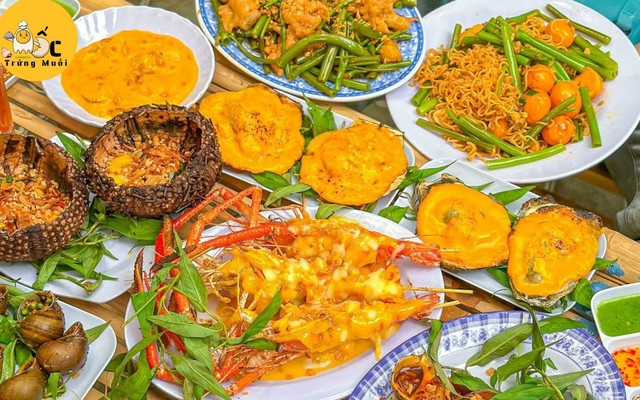 Ốc Trứng Muối - Chi Nhánh 4 Quận 10