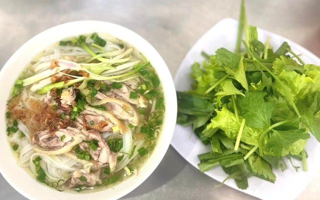 Thuỳ - Cơm Phở Miến