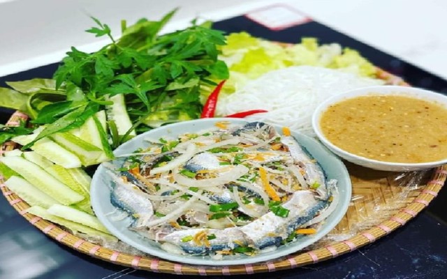 Gỏi Cá Trích & Chân Gà Sốt Thái Mix - Trương Thị Hoa