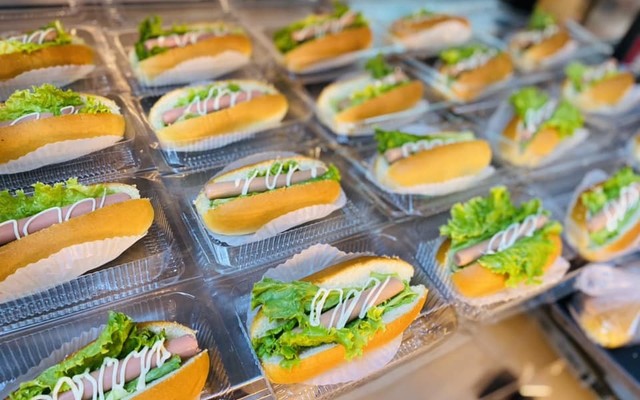 Trung Đông Bakery - Bánh Mì , HamBurger & Bánh Ngọt - Nguyễn An Ninh