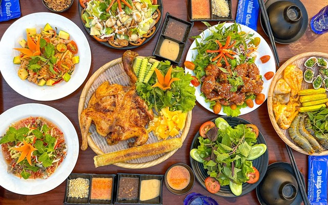 Hẻm Quán - Lẩu Nướng & Gà Nướng Cơm Lam
