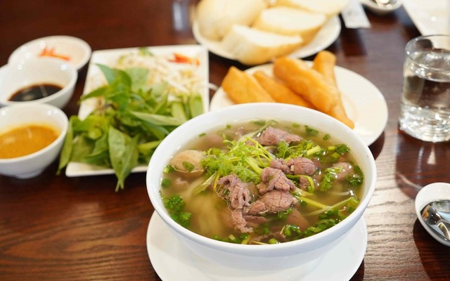 Dũng Trâu Quán - Phở Trâu Tươi & Cơm Giang Trâu Tươi - 95 Hồ Ngọc Lân