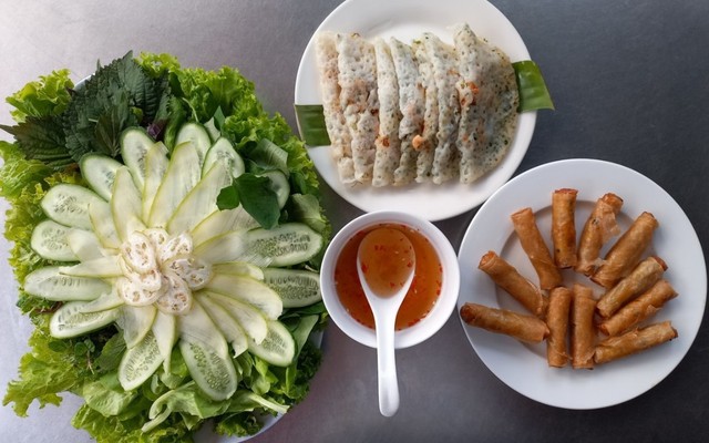 Quán Hoà - Bánh Cuốn Nóng Tráng Tay & Bánh Xèo Quảng Ngãi