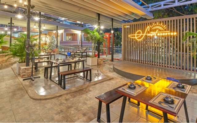 Sunset Rooftop - Bcons Bình Dương