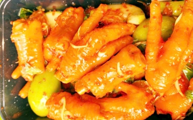 Chân Gà Sốt Thái KuKen - Tôn Đức Thắng