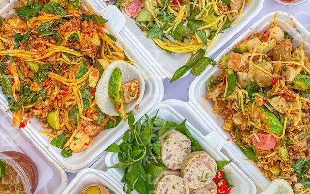 A Toóng - Tré Trộn Bình Định, Chân Gà Xả Tắc & Sốt Thái