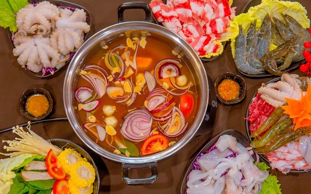 Thế Giới Lẩu - Kha Vạn Cân