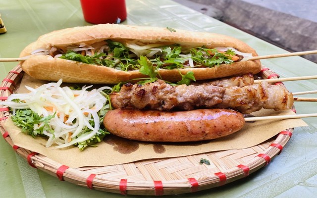 Tiệm Thỏ Bông - Thịt Xiên, Nước Ép & Cafe