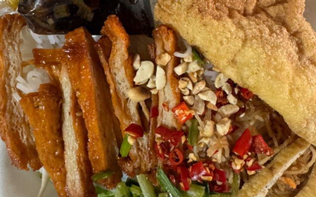 Quán Chay Diệu Nghĩa - Cơm Chay, Hủ Tiếu & Nui Chay