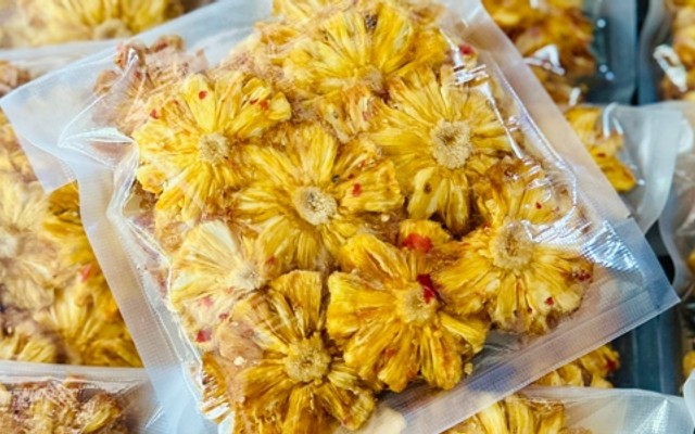 Ăn Vặt HÀ KHEN - Chân Gà Sốt Thái & Yaua Mix Trái Cây