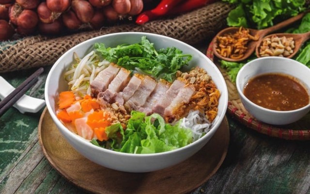 Bún Mắm Nêm 49 - Huỳnh Tấn Phát