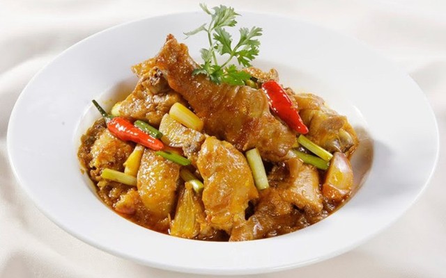 Quán Cây Sung - 679 Lộ Liên Hương