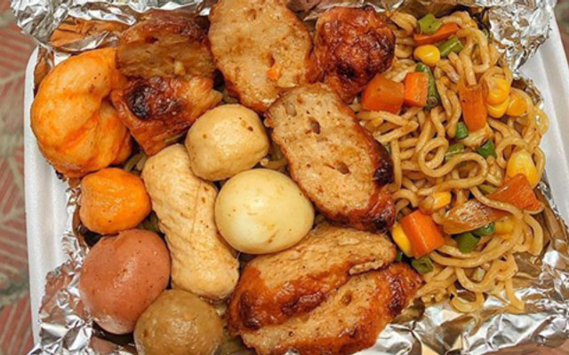 Hoa Hoa Quán - Mì Trộn & Bánh Mì Nem Khoai - Long Biên