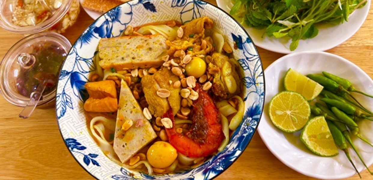 Mì Quảng Ngon 92 (Chính Gốc) - 61 Lam Sơn | ShopeeFood - Food Delivery |  Order & get it delivered | ShopeeFood.vn