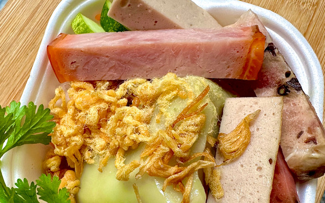 Bánh Mì Cắt Kim Duy - Bánh Mì Thịt Chả, Bánh Giò & Bánh Dày Chả - 245 Nguyễn Duy Trinh