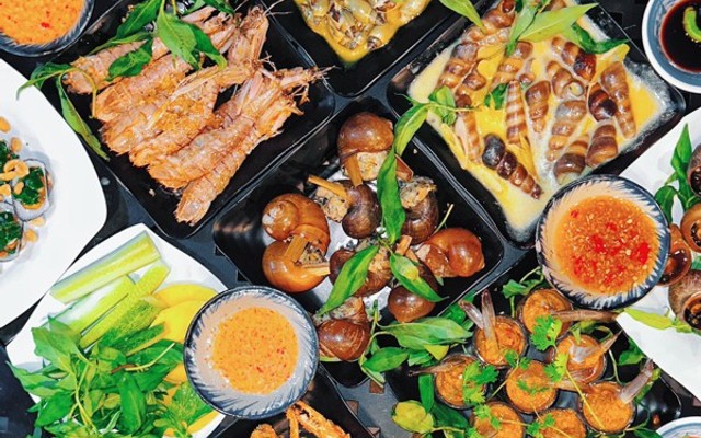 Ốc Ý Là - Hoàng Hoa Thám