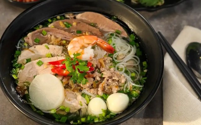 Quán Hoàng Long - Hủ Tiếu Nam Vang - Song Hành