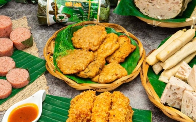 Tô Đình Dũng - Nem Chua Rán & Giò Chả Ước Lễ Gia Truyền - 141 Phương Mai