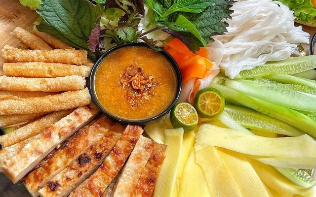 Nem Nướng Nha Trang Trần Bình - Phùng Khoang