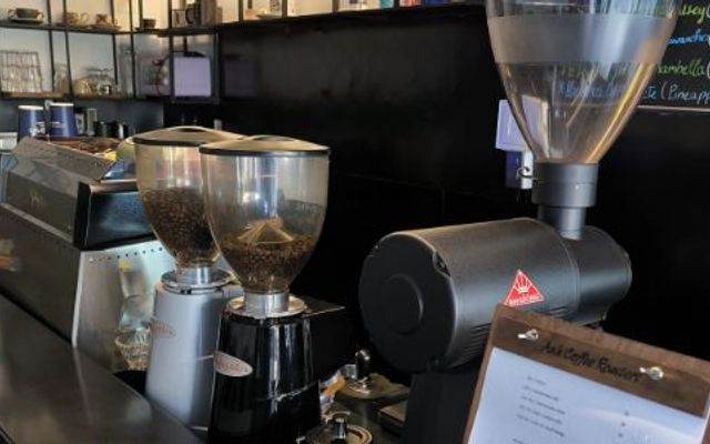 Anh Coffee Roasters - 140 Hoàng Hoa Thám